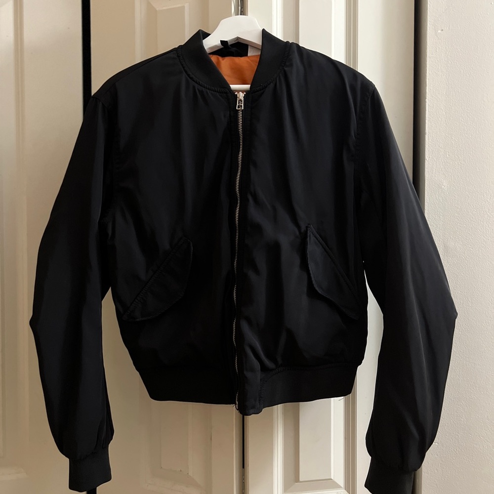 Cool bomber , very modern